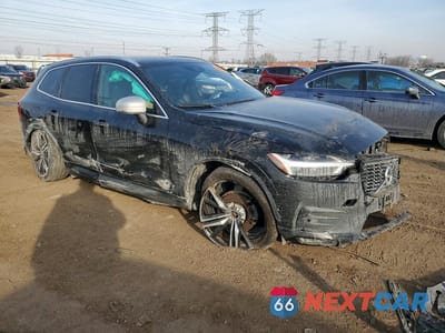 Czwarte zdjęcie samochodu z boku: 2019 VOLVO XC60 T5 R-DESIGN VIN:LYV102RM1KB322254 - miniatura