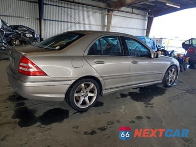 Trzecie zdjęcie samochodu z tyłu: 2007 MERCEDES-BENZ C 230 VIN:WDBRF52H67A951800 - miniatura