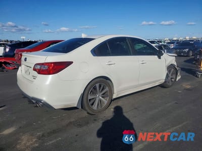 Trzecie zdjęcie samochodu z tyłu: 2018 SUBARU LEGACY 3.6R LIMITED VIN:4S3BNEN63J3020201 - miniatura