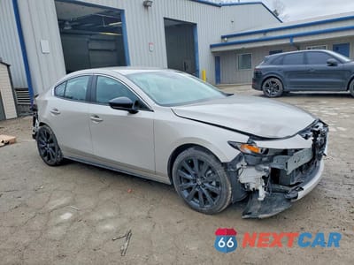 Czwarte zdjęcie samochodu z boku: 2024 MAZDA 3 SELECT SPORT VIN:3MZBPABM9RM431714 - miniatura