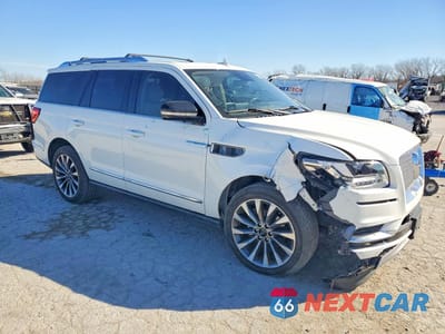 Czwarte zdjęcie samochodu z boku: 2021 LINCOLN NAVIGATOR RESERVE VIN:5LMJJ2LT9MEL19515 - miniatura