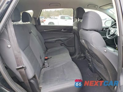 Zdjęcie 11 z 13 samochodu: 2017 KIA SORENTO LX VIN:5XYPGDA58HG234078 - miniatura