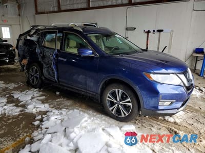 Czwarte zdjęcie samochodu z boku: 2020 NISSAN ROGUE S VIN:JN8AT2MV6LW102292 - miniatura