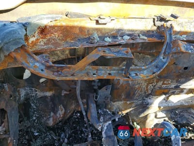 Zdjęcie 9 z 11 samochodu: 2007 CHEVROLET SILVERADO 3500 4X4 L VIN:1GCJK39D67E158426 - miniatura