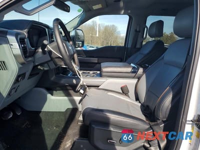 Zdjęcie 7 z 13 samochodu: 2025 FORD F150 LARIAT VIN:1FTFW5LD0SFB09966 - miniatura