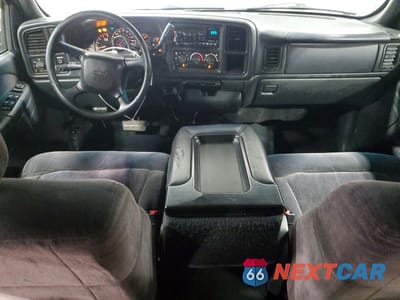 Zdjęcie 8 z 12 samochodu: 2001 CHEVROLET SILVERADO K2500 HEAVY DUTY VIN:1GCHK23151F190146 - miniatura