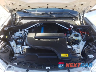 Zdjęcie 11 z 11 samochodu: 2018 BMW X5 XDR40E VIN:5UXKT0C52J0V99524 - miniatura