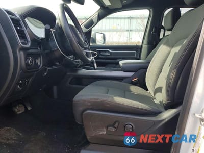 Zdjęcie 7 z 13 samochodu: 2023 RAM 1500 BIG HORN VIN:1C6RRFFG7PN517725 - miniatura