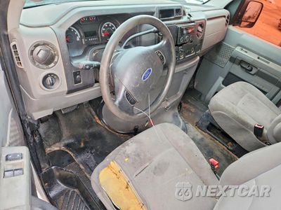 Zdjęcie 8 z 13 samochodu: 2009 FORD ECONOLINE E250 VAN VIN:1FTNE24W19DA48503 - miniatura