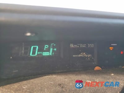 Zdjęcie 9 z 12 samochodu: 2013 TOYOTA PRIUS C VIN:JTDKDTB30D1550823 - miniatura