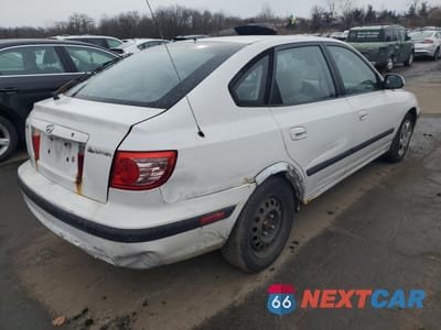 Trzecie zdjęcie samochodu z tyłu: 2005 HYUNDAI ELANTRA GLS VIN:KMHDN56D85U176638 - miniatura