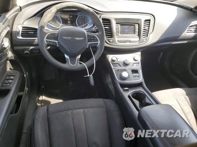 Zdjęcie 8 z 12 samochodu: 2015 CHRYSLER 200 LIMITED VIN:1C3CCCAB6FN571594 - miniatura