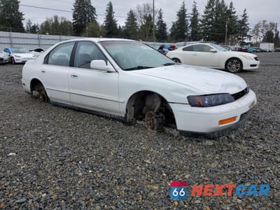 Czwarte zdjęcie samochodu z boku: 1994 HONDA ACCORD EX VIN:JHMCD5653RC043615 - miniatura