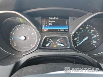 Zdjęcie 9 z 12 samochodu: 2014 FORD FOCUS TITANIUM VIN:1FADP3J23EL216760 - miniatura