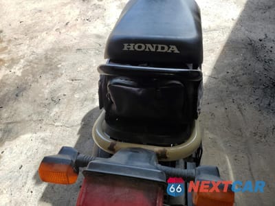Zdjęcie 6 z 10 samochodu: 2022 HONDA NPS50 VIN:JH2AF5810NK902695 - miniatura