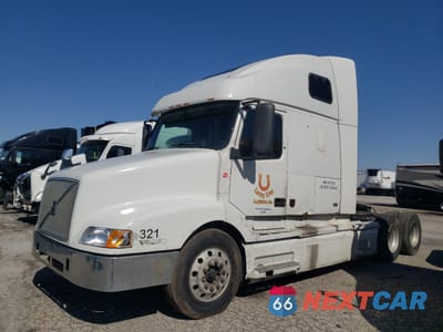 Drugie zdjęcie samochodu z przodu: 2001 VOLVO VN VNL VIN:4V4NC9RJ31N307491 - miniatura