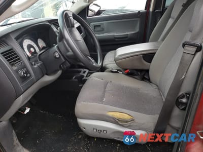 Zdjęcie 7 z 13 samochodu: 2008 DODGE DAKOTA SXT VIN:1D7HW38N68S516999 - miniatura