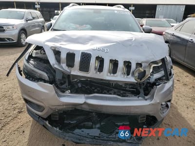 Piąte zdjęcie samochodu w środku: 2019 JEEP CHEROKEE LATITUDE PLUS VIN:1C4PJLLB9KD333206 - miniatura