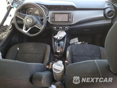 Zdjęcie 8 z 12 samochodu: 2019 NISSAN KICKS S VIN:3N1CP5CU2KL512131 - miniatura