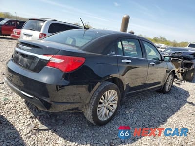Trzecie zdjęcie samochodu z tyłu: 2011 CHRYSLER 200 LIMITED LIMITED VIN:1C3BC2FB5BN613651 - miniatura