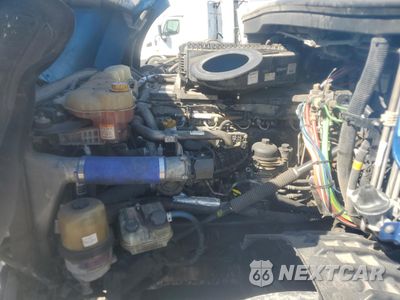 Zdjęcie 7 z 10 samochodu: 2020 FREIGHTLINER CASCADIA 126 VIN:1FUJHHDR0LLKS7074 - miniatura