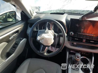Zdjęcie 8 z 16 samochodu: 2021 TOYOTA HIGHLANDER HYBRID PLATINUM VIN:5TDEBRCH1MS050401 - miniatura