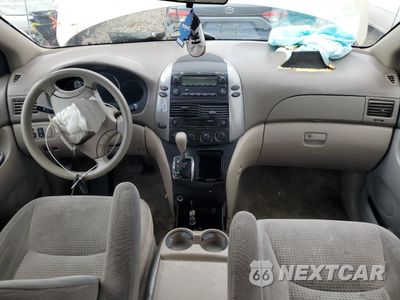 Zdjęcie 8 z 13 samochodu: 2006 TOYOTA SIENNA CE VIN:5TDZA23C26S470963 - miniatura