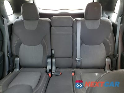 Zdjęcie 10 z 13 samochodu: 2016 JEEP CHEROKEE LATITUDE VIN:1C4PJMCS9GW322806 - miniatura