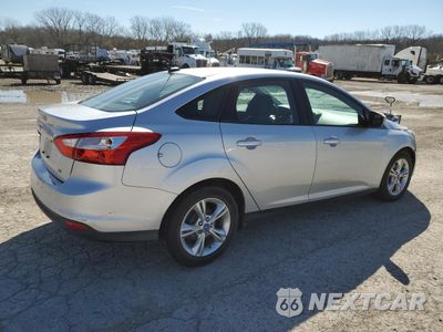 Trzecie zdjęcie samochodu z tyłu: 2013 FORD FOCUS SE VIN:1FADP3F23DL264041 - miniatura