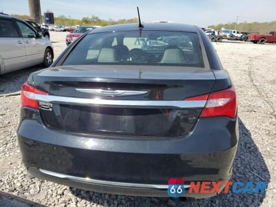 Zdjęcie 6 z 12 samochodu: 2011 CHRYSLER 200 LIMITED LIMITED VIN:1C3BC2FB5BN613651 - miniatura
