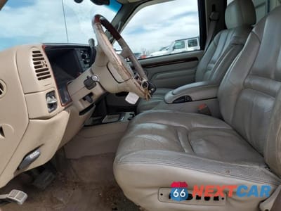 Zdjęcie 7 z 12 samochodu: 2000 CADILLAC ESCALADE VIN:1GYEK13R0YR142446 - miniatura