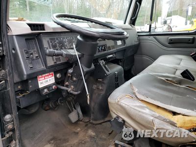 Zdjęcie 8 z 12 samochodu: 2000 INTERNATIONAL 4000 4700 VIN:1HTSCAAM1YH279529 - miniatura