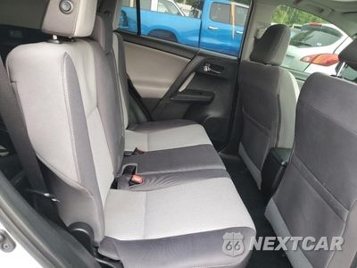Zdjęcie 12 z 16 samochodu: 2014 TOYOTA RAV4 XLE VIN:2T3WFREV1EW105473 - miniatura