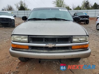 Piąte zdjęcie samochodu w środku: 1999 GMC SONOMA VIN:1GTCS194XX8528398 - miniatura