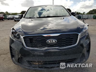 Piąte zdjęcie samochodu w środku: 2019 KIA SORENTO L VIN:5XYPG4A38KG578046 - miniatura