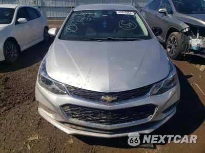 Piąte zdjęcie samochodu w środku: 2017 CHEVROLET CRUZE LT VIN:3G1BE6SM6HS565797 - miniatura