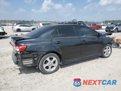 Trzecie zdjęcie samochodu z tyłu: 2013 TOYOTA COROLLA BASE VIN:5YFBU4EE9DP103616 - miniatura