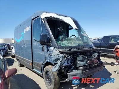 Czwarte zdjęcie samochodu z boku: 2023 RIVIAN EDV 500 VIN:7FCEHEB57PN001626 - miniatura