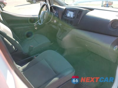 Zdjęcie 8 z 14 samochodu: 2018 NISSAN NV200 2.5S VIN:3N6CM0KN8JK700415 - miniatura