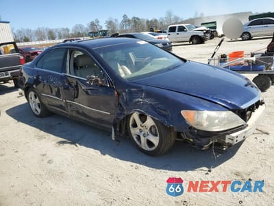 Czwarte zdjęcie samochodu z boku: 2005 ACURA RL VIN:JH4KB16505C015677 - miniatura