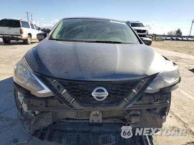 Piąte zdjęcie samochodu w środku: 2019 NISSAN SENTRA S VIN:3N1AB7APXKY272666 - miniatura