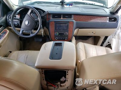 Zdjęcie 8 z 12 samochodu: 2008 CHEVROLET SILVERADO K2500 HEAVY DUTY VIN:1GCHK23608F186527 - miniatura