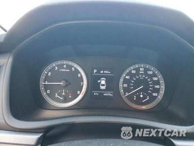 Zdjęcie 9 z 12 samochodu: 2019 HYUNDAI SONATA SE VIN:5NPE24AF1KH735070 - miniatura