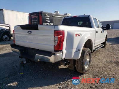 Czwarte zdjęcie samochodu z boku: 2020 FORD F350 SUPER DUTY VIN:1FT8W3DT5LED76921 - miniatura