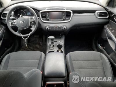 Zdjęcie 8 z 12 samochodu: 2020 KIA SORENTO L VIN:5XYPG4A36LG653814 - miniatura