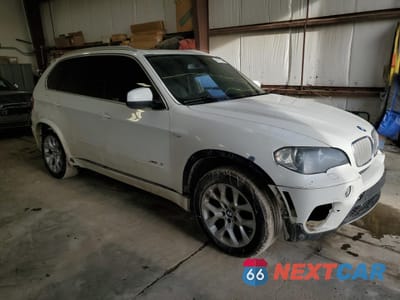 Czwarte zdjęcie samochodu z boku: 2010 BMW X5 XDRIVE48I VIN:5UXFE8C55AL311424 - miniatura