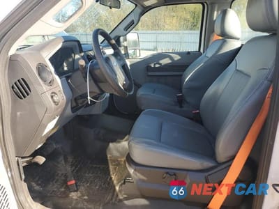 Zdjęcie 7 z 13 samochodu: 2013 FORD F250 SUPER DUTY VIN:1FTBF2A6XDEB81848 - miniatura