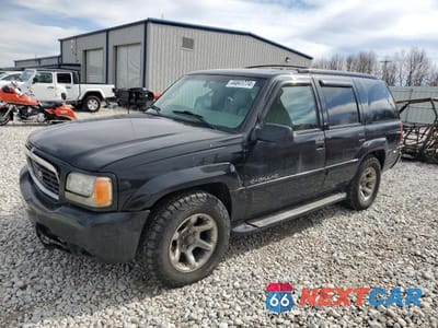 2000 CADILLAC ESCALADE 1GYEK13R0YR142446 - główne zdjęcie licytacji z USA - miniatura