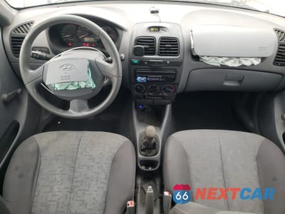 Zdjęcie 8 z 14 samochodu: 2005 HYUNDAI ACCENT GS VIN:KMHCG35C45U340339 - miniatura