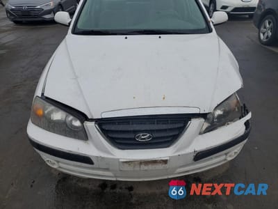 Piąte zdjęcie samochodu w środku: 2005 HYUNDAI ELANTRA GLS VIN:KMHDN56D85U176638 - miniatura